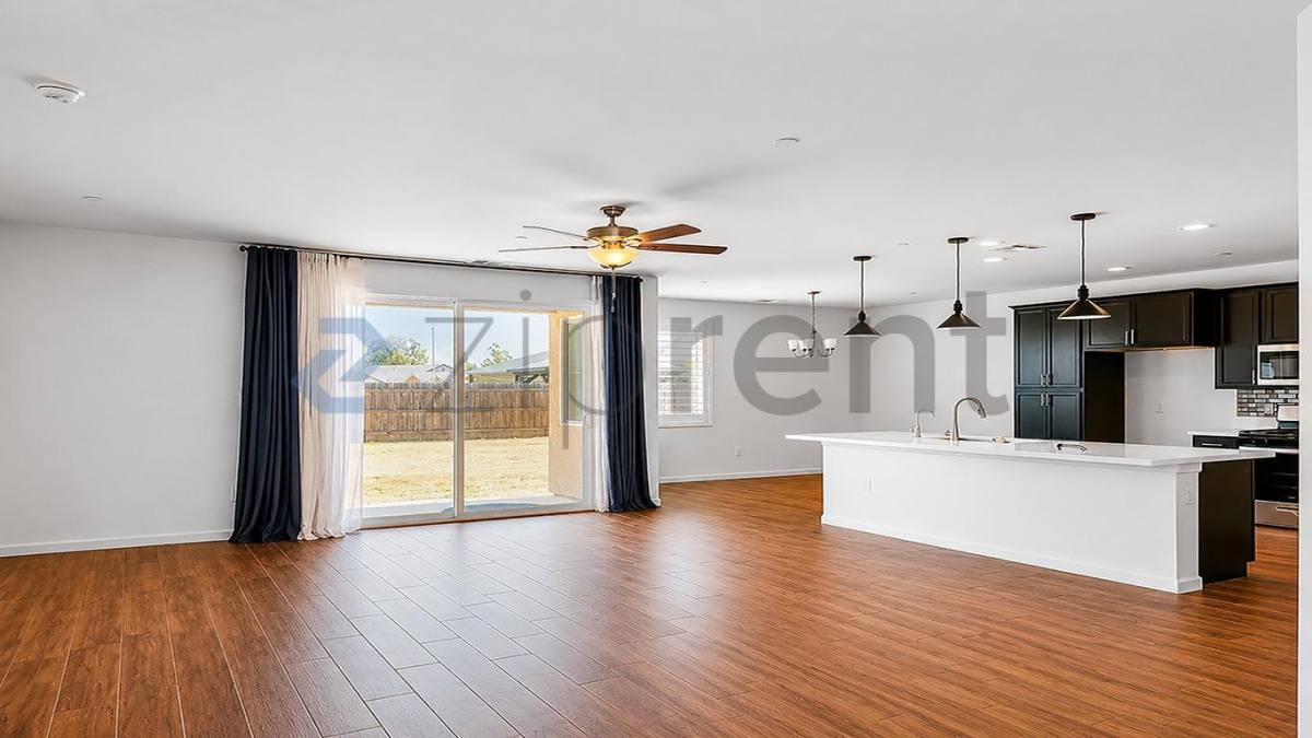House for rent at 2814 Jasmine Ave, Reedley, CA 93654