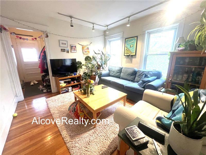 Apartment for rent at 21 Sartwell Ave #2, Somerville, MA 02143
