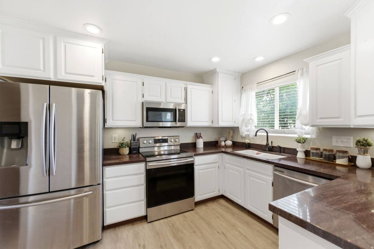 House for rent at 1545 W 1750 N, Layton, UT 84041