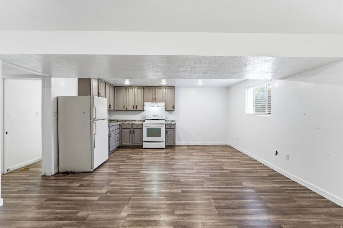 House for rent at 1545 W 1750 N, Layton, UT 84041
