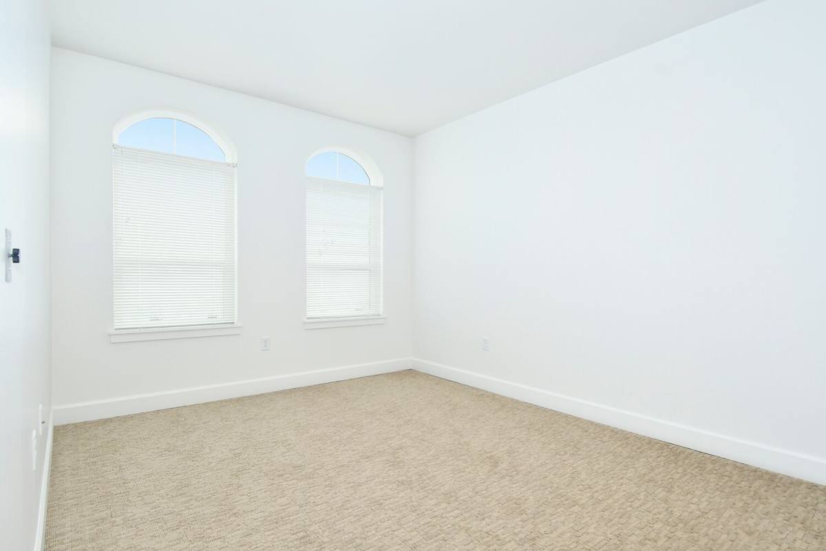 Apartment for rent at 921 NW 21st Ave, Portland, OR 97209
