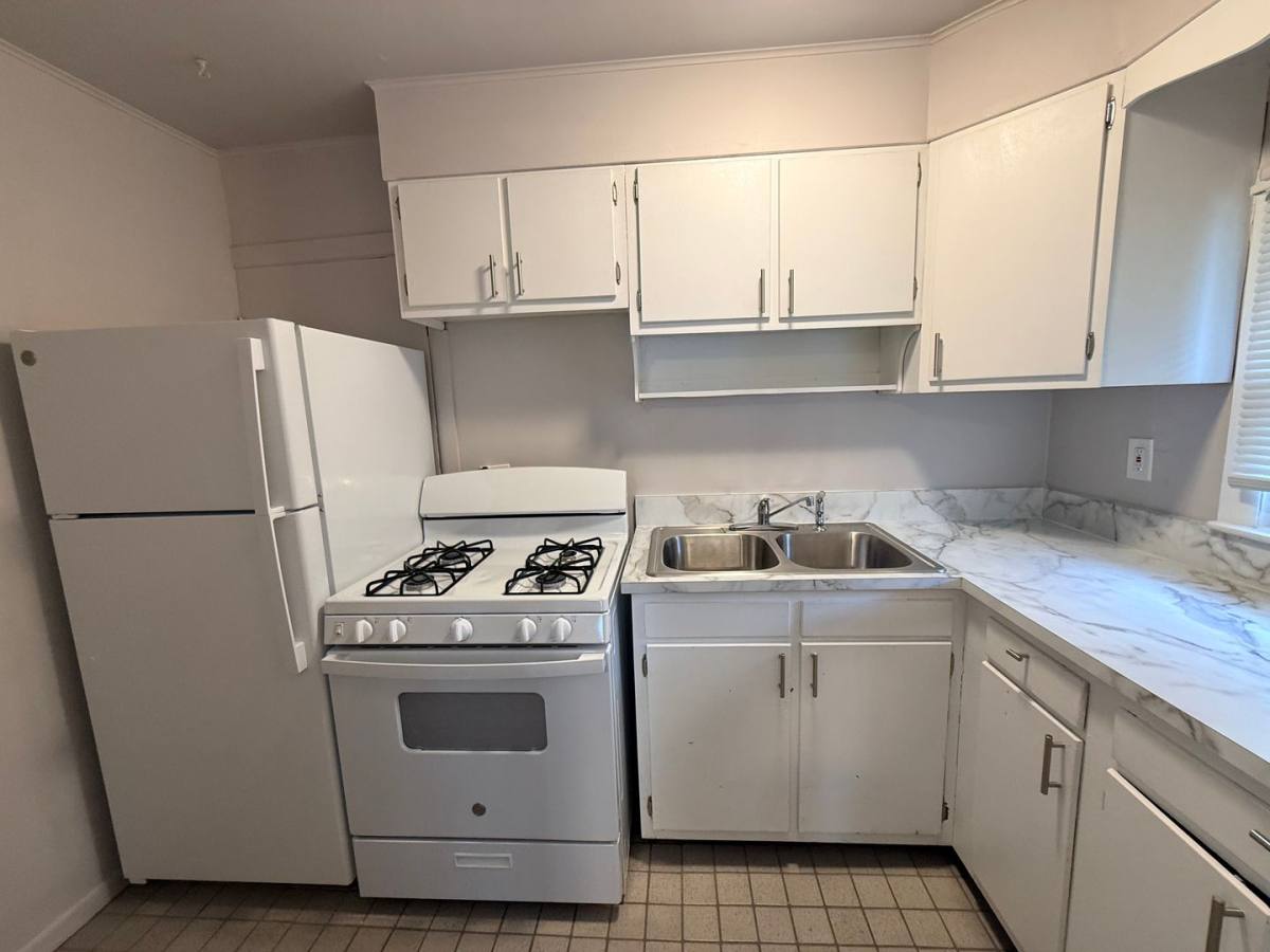 Apartment for rent at 329 Lyon St NE #5, Grand Rapids, MI 49503
