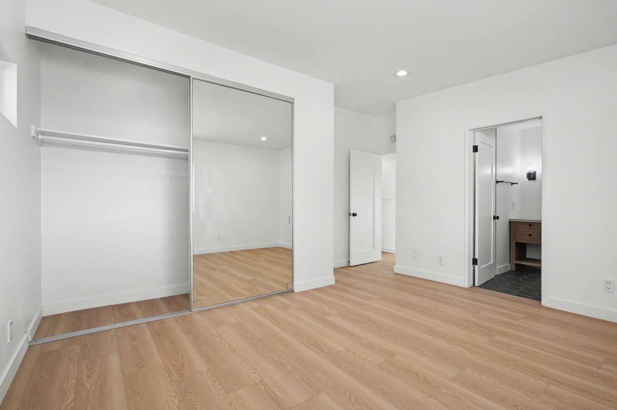 Apartment for rent at 1428 Monterey Blvd, Hermosa Beach, CA 90254
