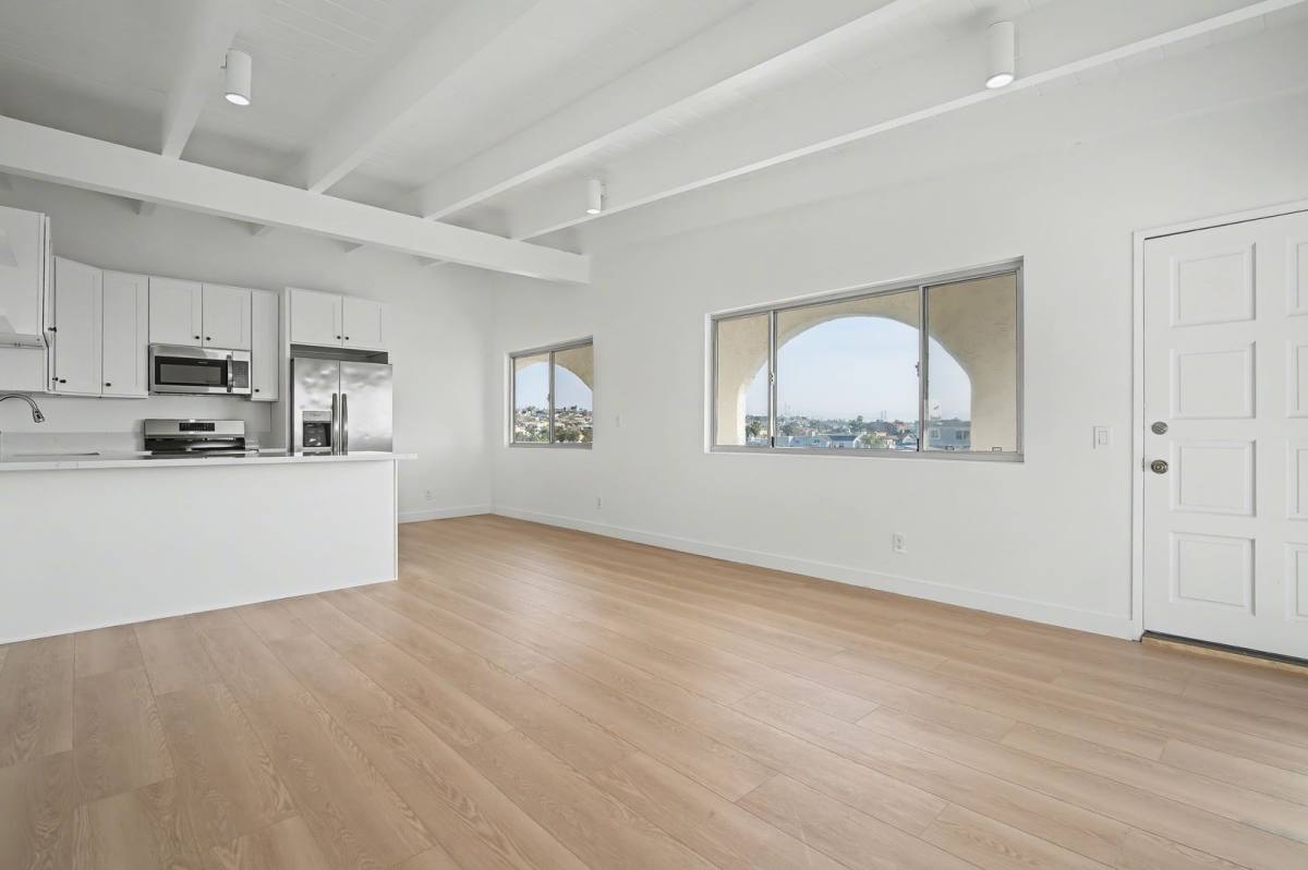 Apartment for rent at 1428 Monterey Blvd, Hermosa Beach, CA 90254