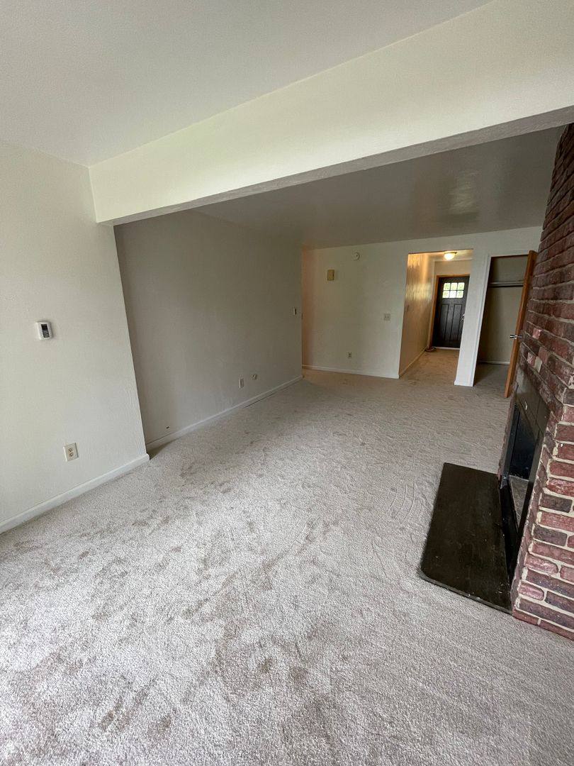 Apartment for rent at 708 Torrey Lane, Boalsburg, PA 16827