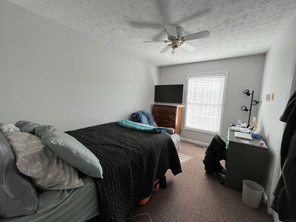 Townhouse for rent at 626 E Sherwood Hills, Bloomington, IN 47401