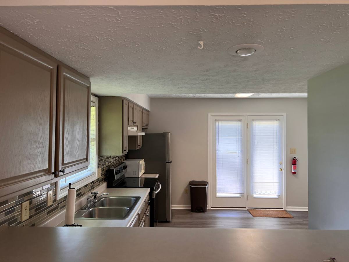 Townhouse for rent at 626 E Sherwood Hills, Bloomington, IN 47401