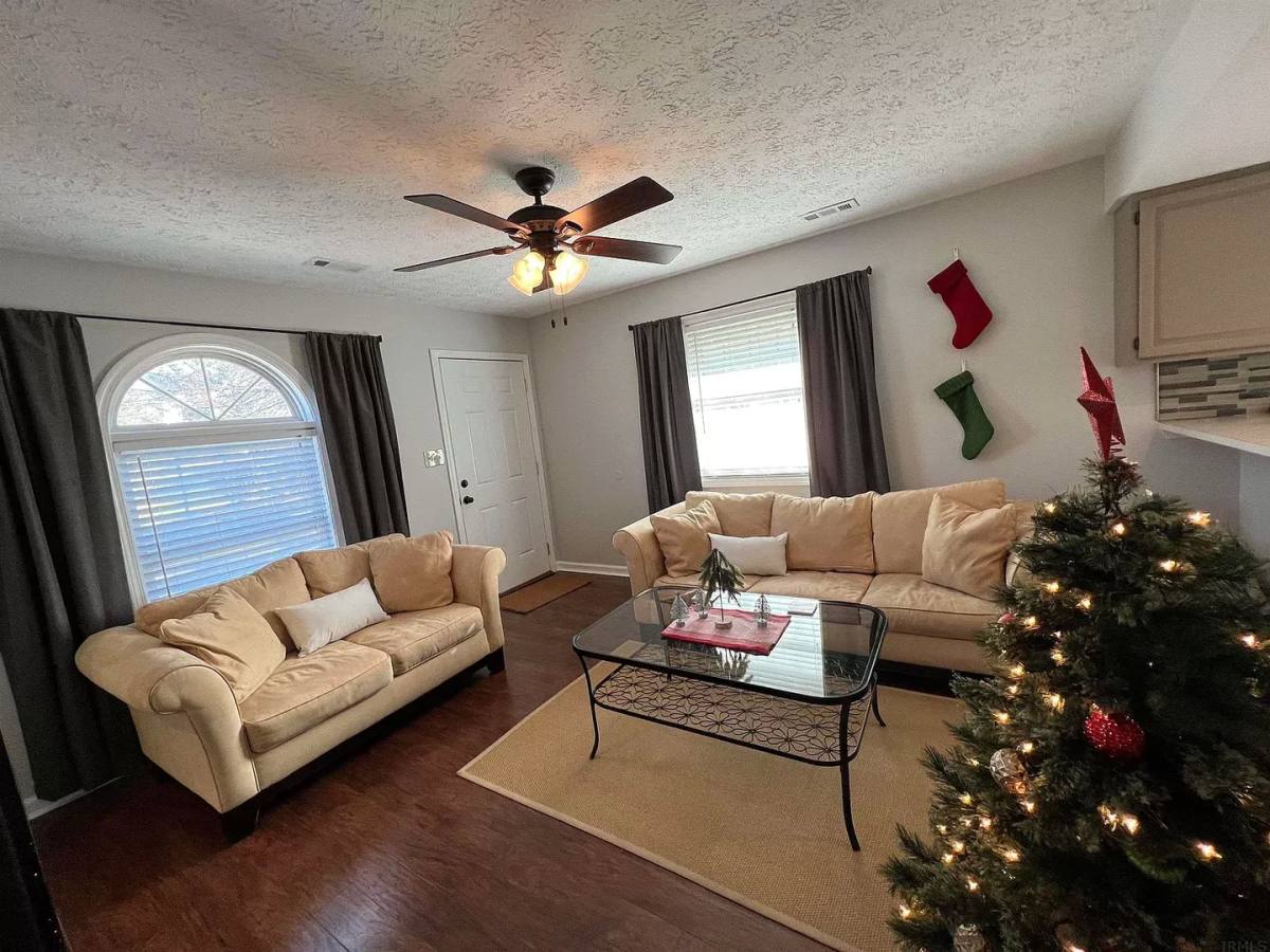 Townhouse for rent at 626 E Sherwood Hills, Bloomington, IN 47401