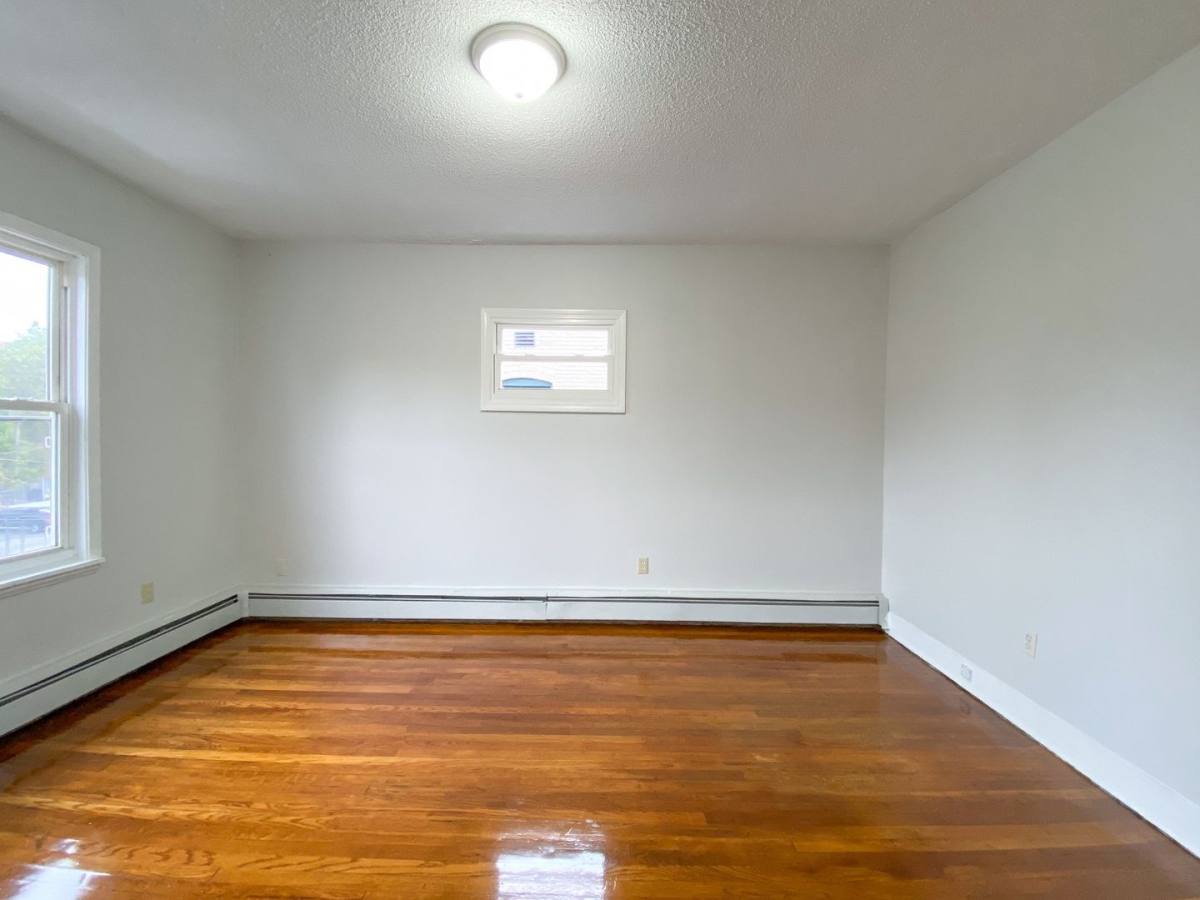 Apartment for rent at 450 Barbour St, Hartford, CT 06120