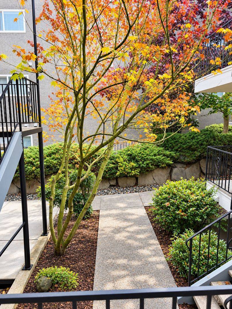 Phinney 12, 8524 Phinney Ave N, Seattle, WA 98103 - Apartment for Rent - Image 10