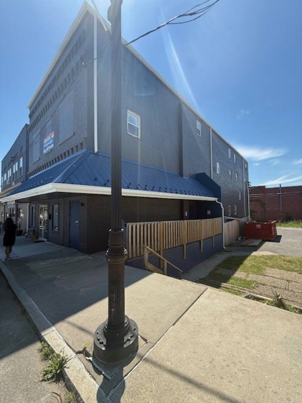Apartment for rent at 349 Mercer St, Princeton, WV 24740