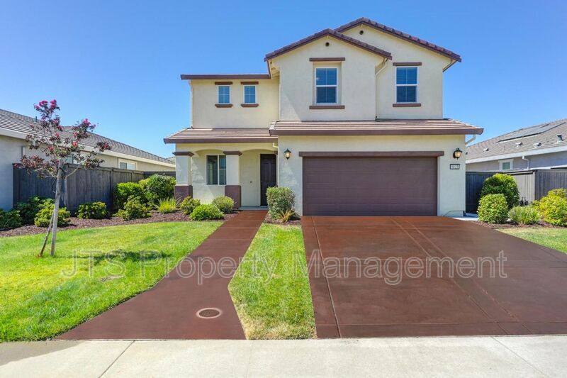 House for rent at 5122 Mossy Stone Way, Rancho Cordova, CA 95742