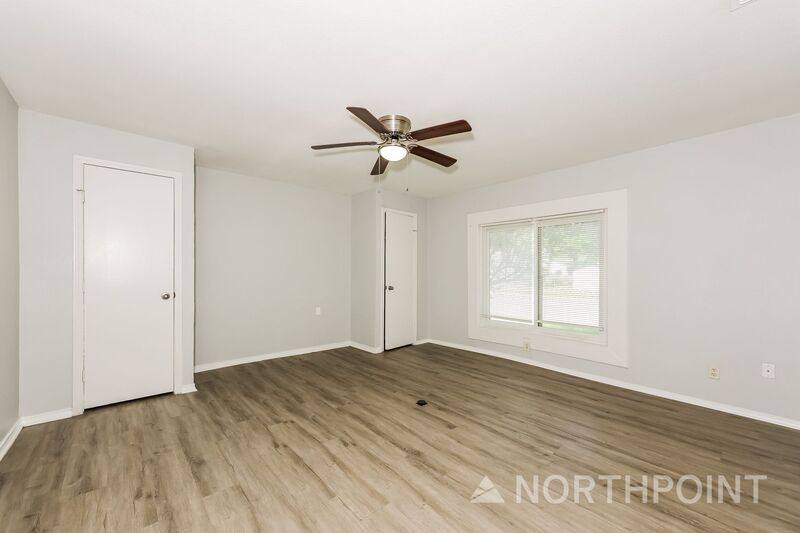 House for rent at 1405 Granbury St, Cleburne, TX 76033