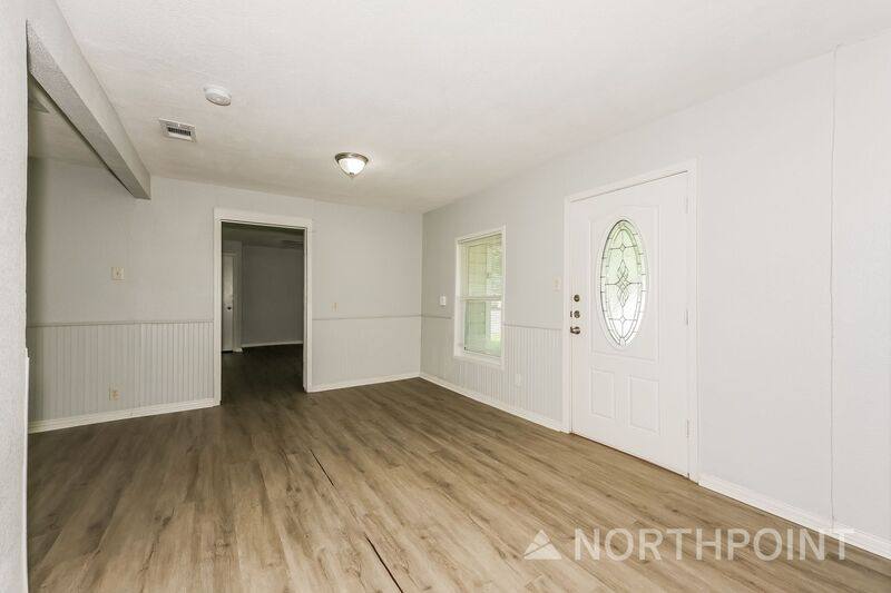 House for rent at 1405 Granbury St, Cleburne, TX 76033