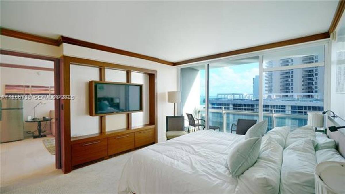 Apartment for rent at 6801 Collins Ave Appt #710, Miami Beach, FL 33141