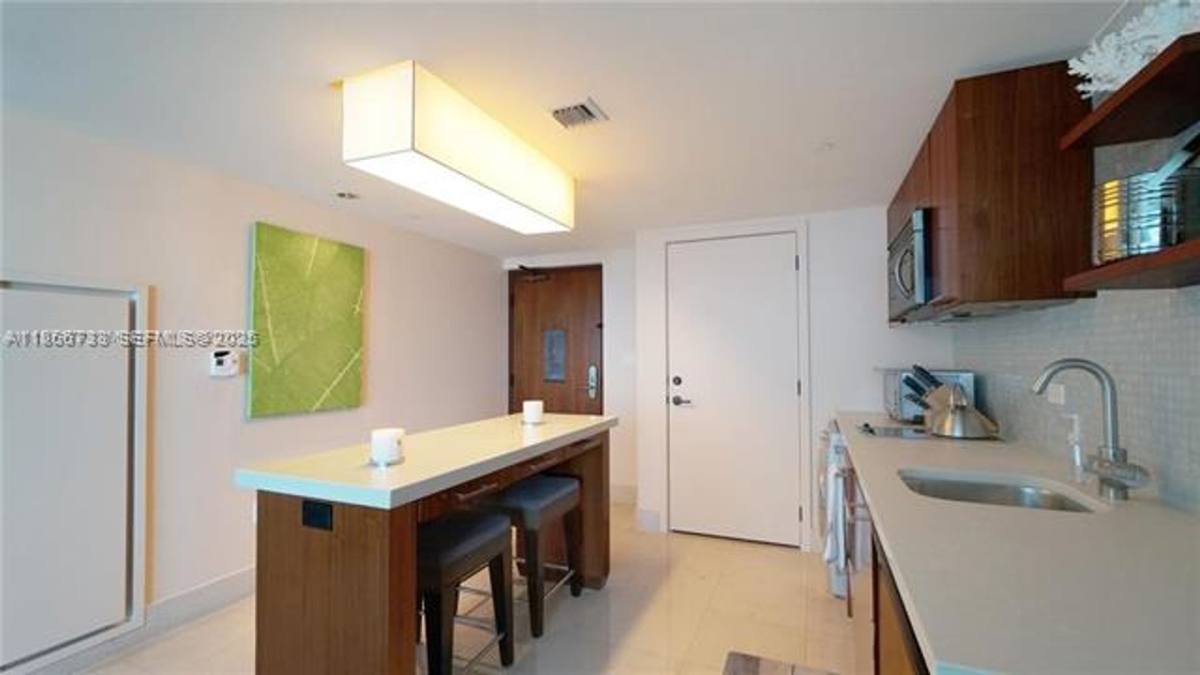 Apartment for rent at 6801 Collins Ave Appt #710, Miami Beach, FL 33141