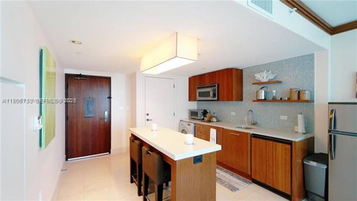 Apartment for rent at 6801 Collins Ave Appt #710, Miami Beach, FL 33141
