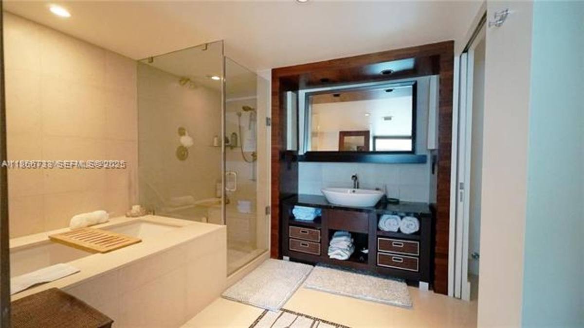 Apartment for rent at 6801 Collins Ave Appt #710, Miami Beach, FL 33141