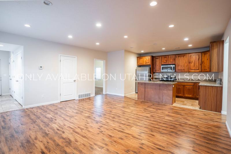 Apartment for rent at 698 E 1600 S #B, Orem, UT 84097