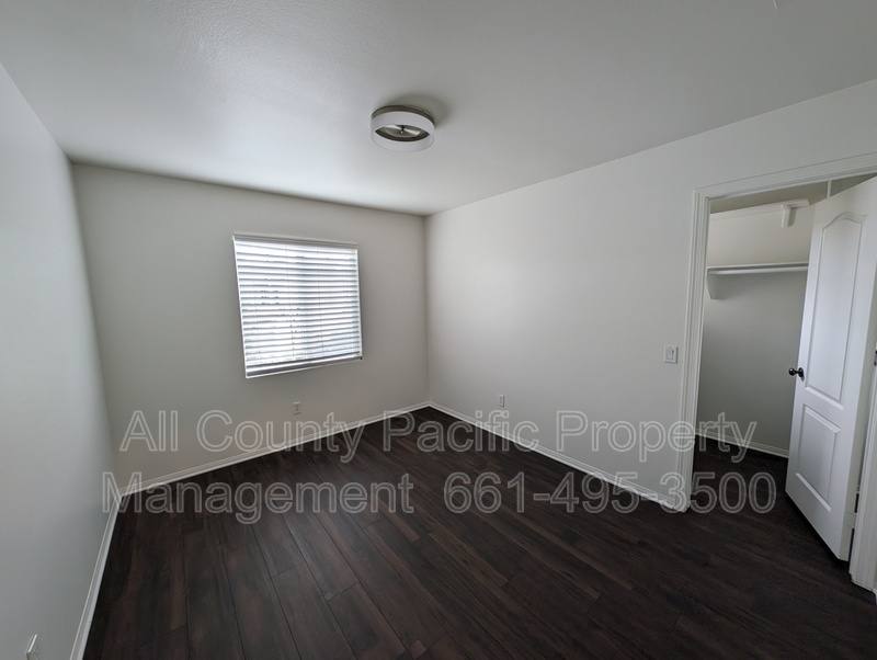 House for rent at 28933 Mirada Circulo, Valencia, CA 91354