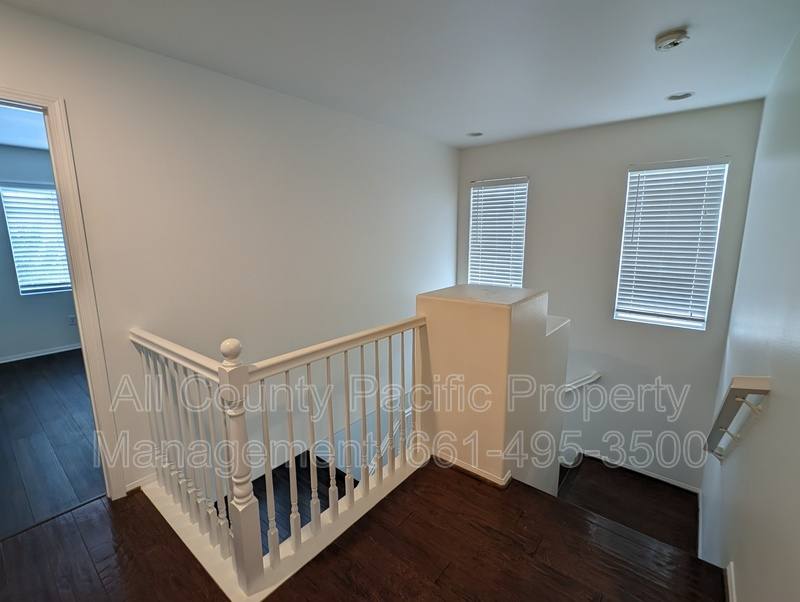 House for rent at 28933 Mirada Circulo, Valencia, CA 91354
