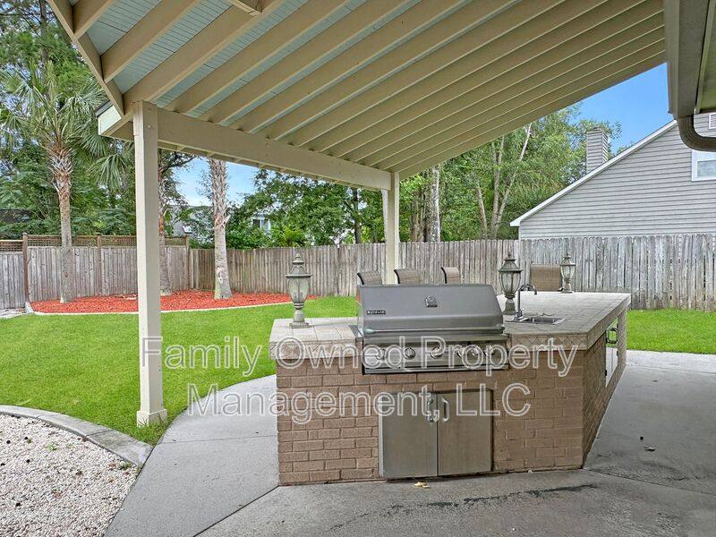 House for rent at 105 Pryor Lane, Summerville, SC 29485