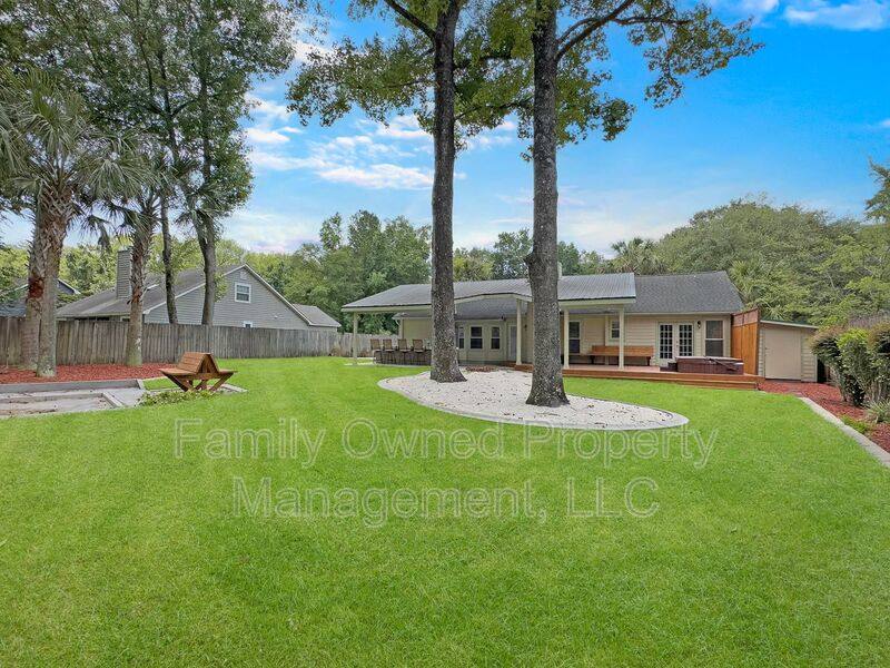 House for rent at 105 Pryor Lane, Summerville, SC 29485