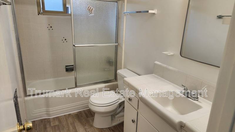 Apartment for rent at 323 N Howard St #6, Glendale, CA 91206