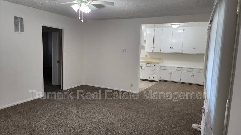 Apartment for rent at 323 N Howard St #6, Glendale, CA 91206
