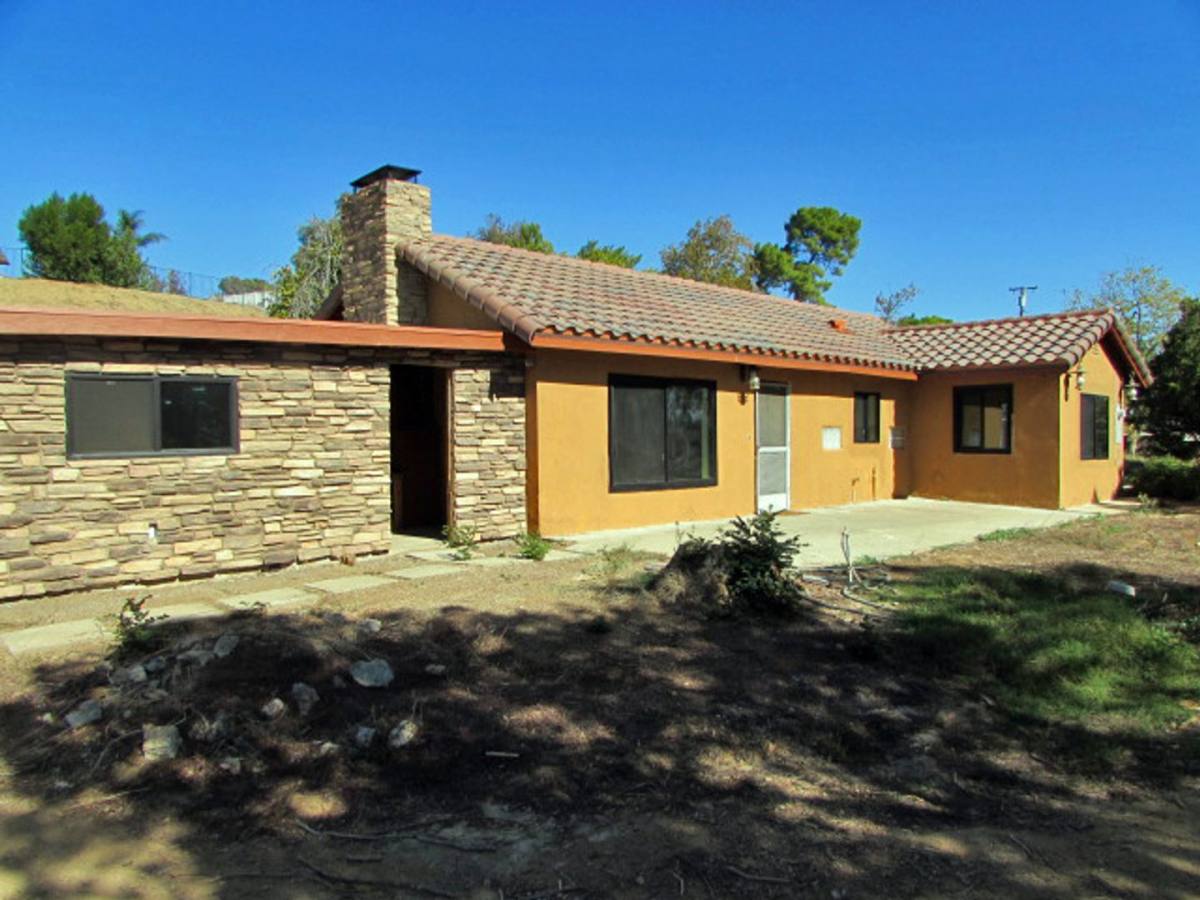 House for rent at 31482 Sierra Linda St, Yucaipa, CA 92399