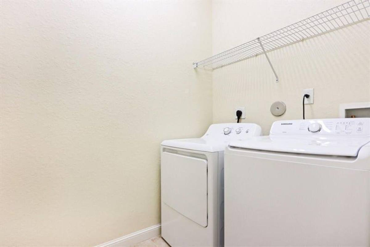Townhouse for rent at 590 Amador Lane #4, West Palm Beach, FL 33401