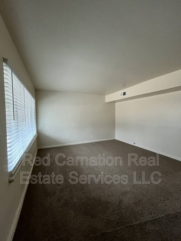 House for rent at 1434 Antoinette Ave, Cincinnati, OH 45230