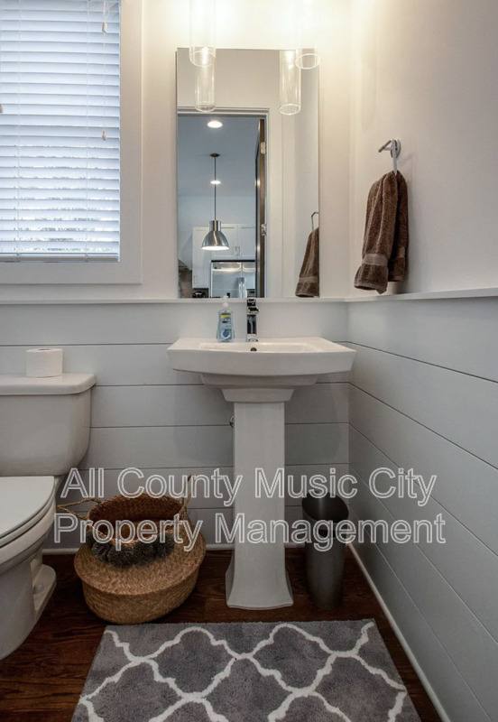 Townhouse for rent at 3009 Delaware Ave, Nashville, TN 37209