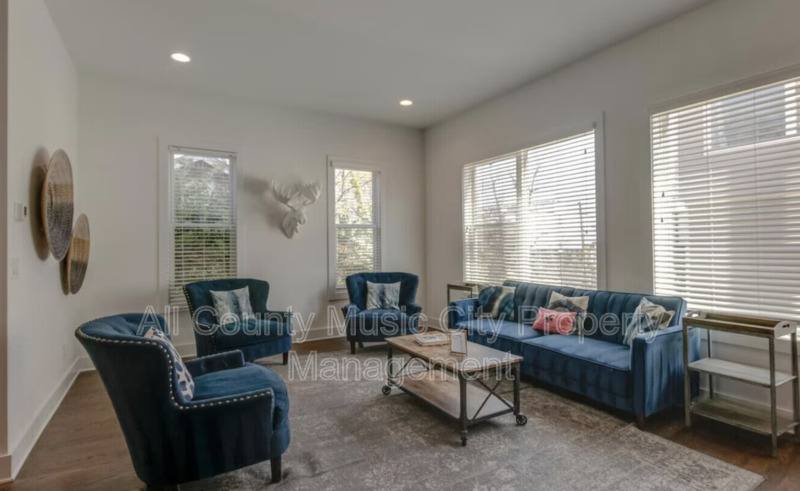Townhouse for rent at 3009 Delaware Ave, Nashville, TN 37209