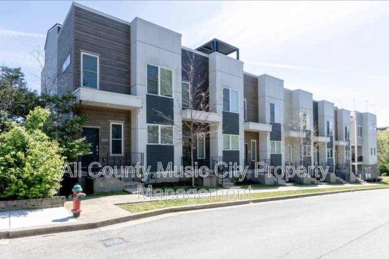 Townhouse for rent at 3009 Delaware Ave, Nashville, TN 37209