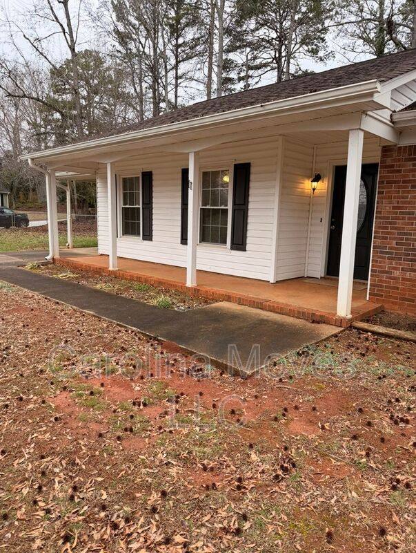 House for rent at 11 Cooperfield Ave, Piedmont, SC 29673