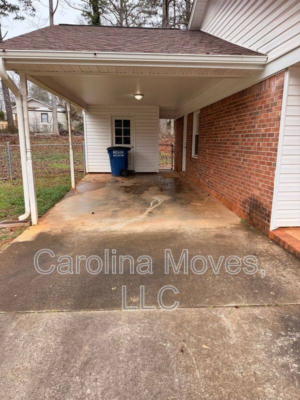 House for rent at 11 Cooperfield Ave, Piedmont, SC 29673