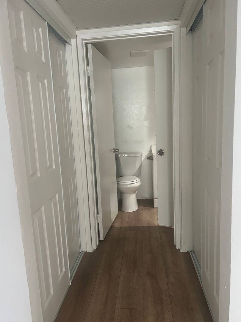 Apartment for rent at 1045 S Ardmore Ave, Los Angeles, CA 90006