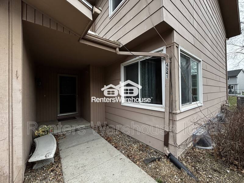 Apartment for rent at 950 67th St #410, West Des Moines, IA 50266
