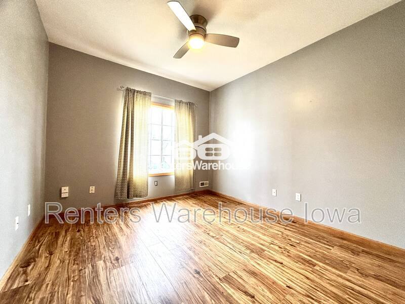 Apartment for rent at 950 67th St #410, West Des Moines, IA 50266