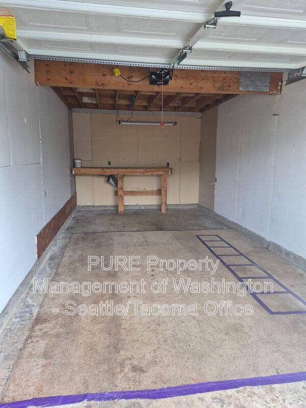 Apartment for rent at 802 9th St SW #802 1 2, Puyallup, WA 98371