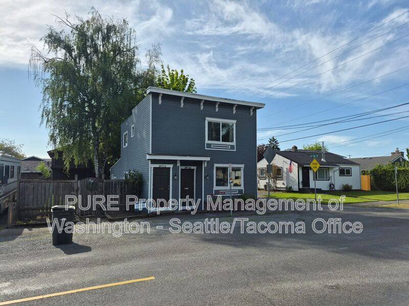 Apartment for rent at 802 9th St SW #802 1 2, Puyallup, WA 98371