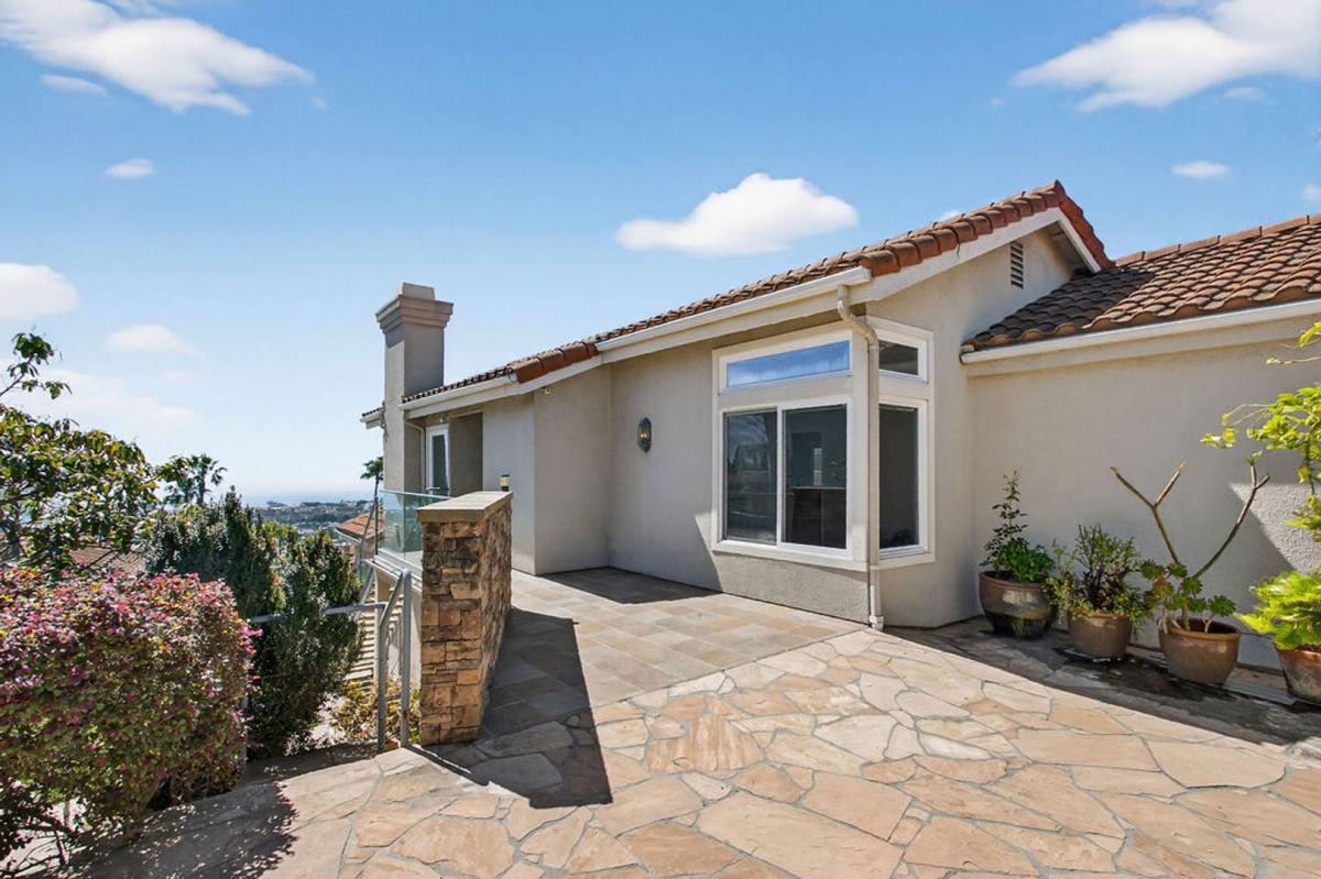 House for rent at 24902 Sea Crest Dr, Dana Point, CA 92629
