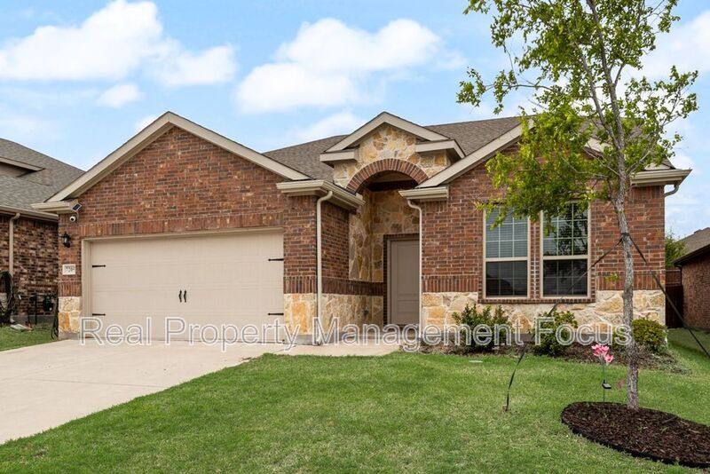 House for rent at 7205 Bledington Lane, McKinney, TX 75071