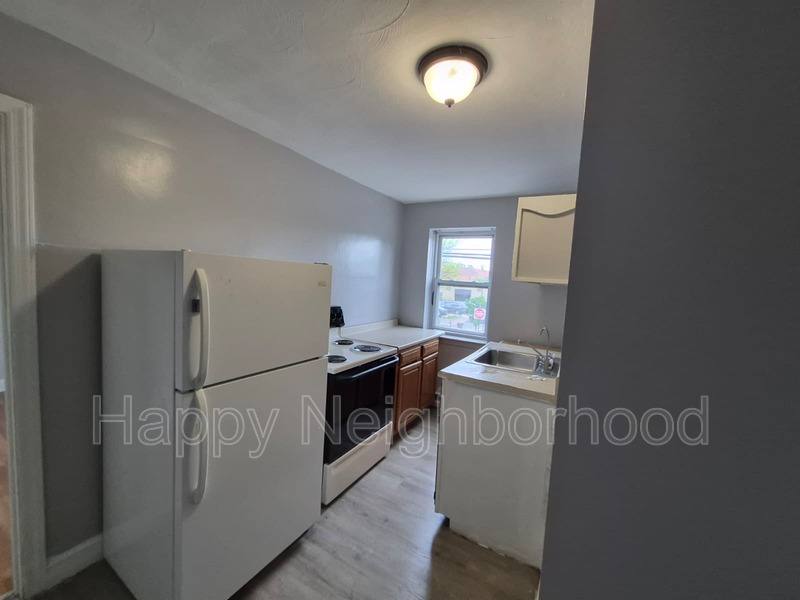 House for rent at 5-7 Upson St #4, Bristol, CT 06010