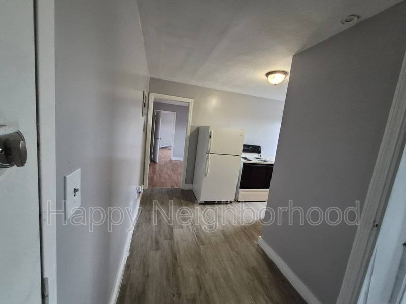 House for rent at 5-7 Upson St #4, Bristol, CT 06010
