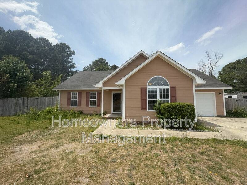 House for rent at 134 Independence Dr, Raeford, NC 28376