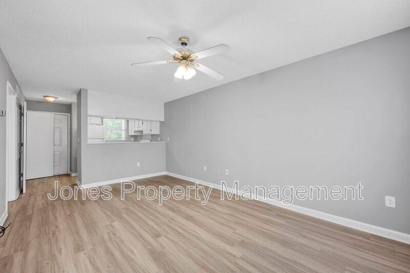 Apartment for rent at 307 N Country Club Dr NE, Concord, NC 28025