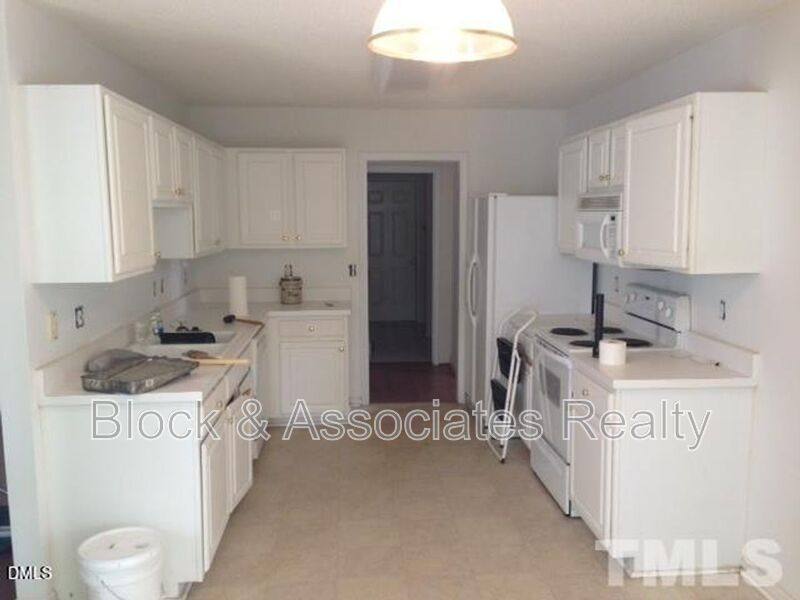 House for rent at 210 Brierridge Dr, Apex, NC 27502