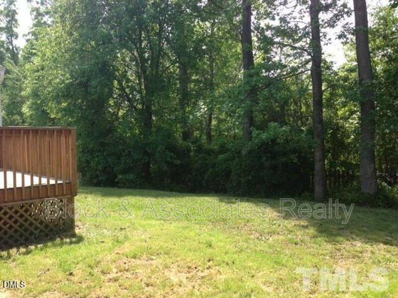 House for rent at 210 Brierridge Dr, Apex, NC 27502